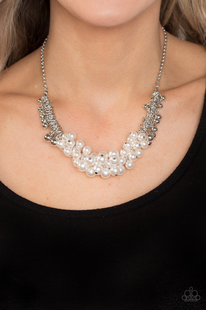 Bonus Points - White Pearl Necklace - Chic Jewelry Boutique