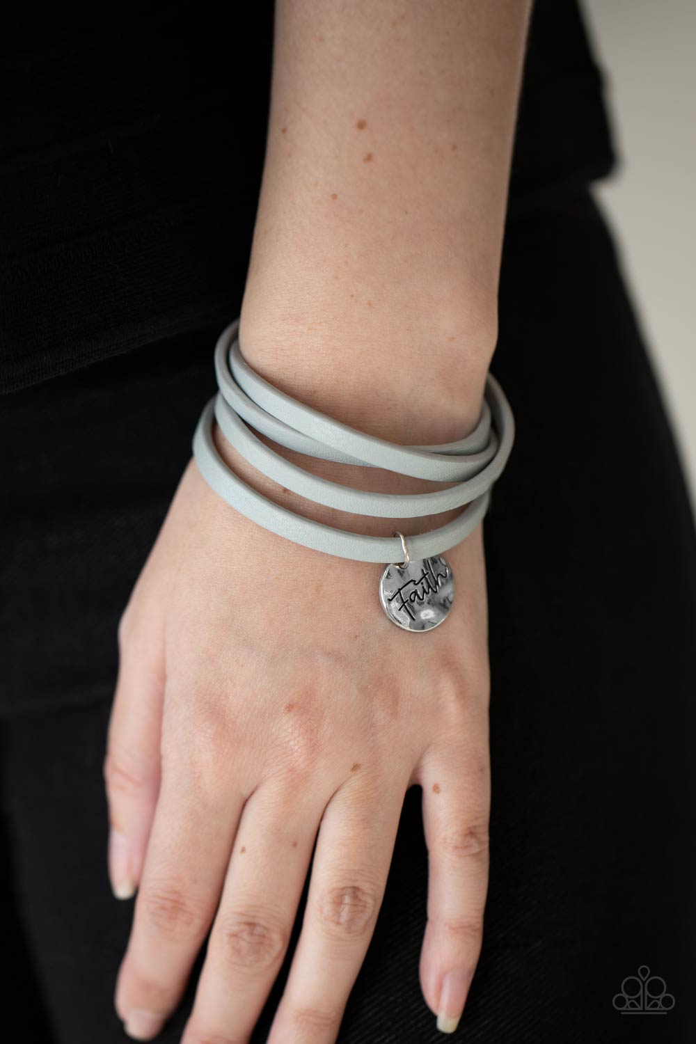 Paparazzi hot sale silver bracelet