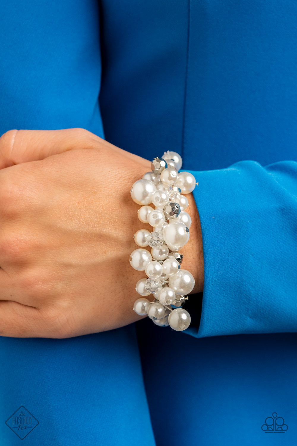 Paparazzi white store pearl bracelet