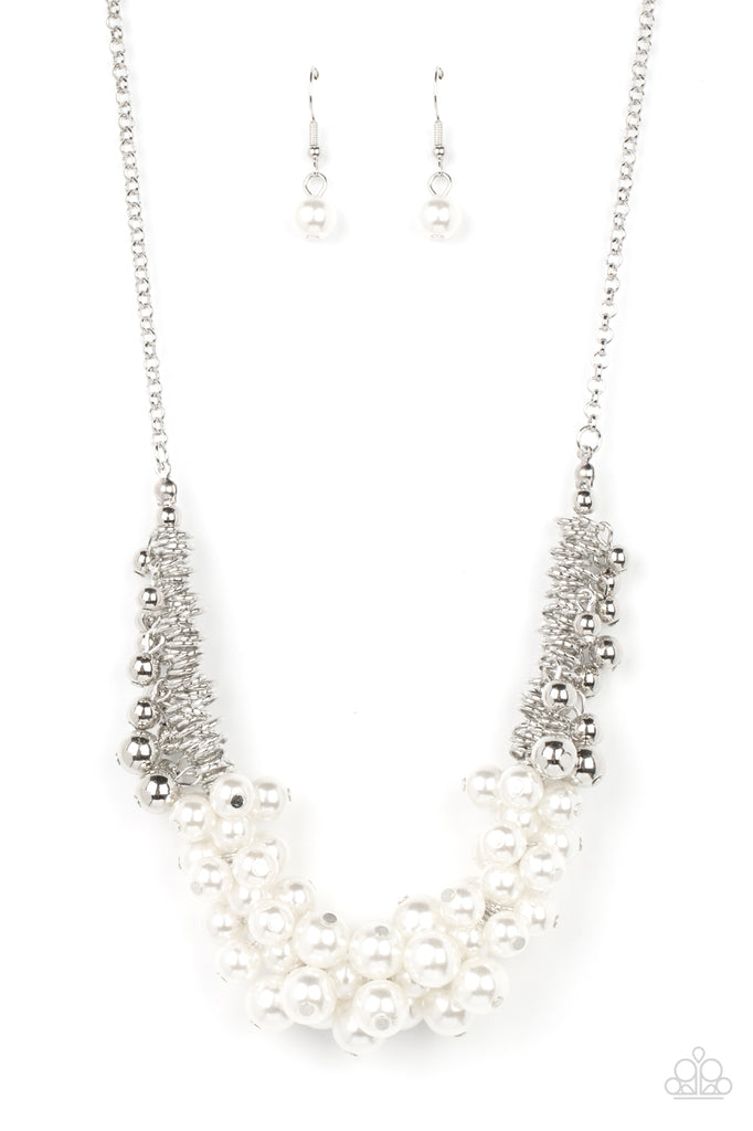 Bonus Points - White Pearl Necklace - Chic Jewelry Boutique