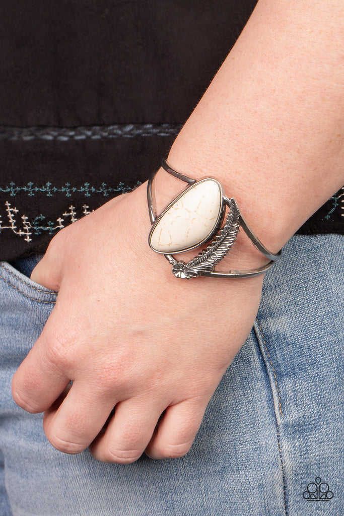 Out In The Wild - White Crackle Stone Bracelet - Paparazzi