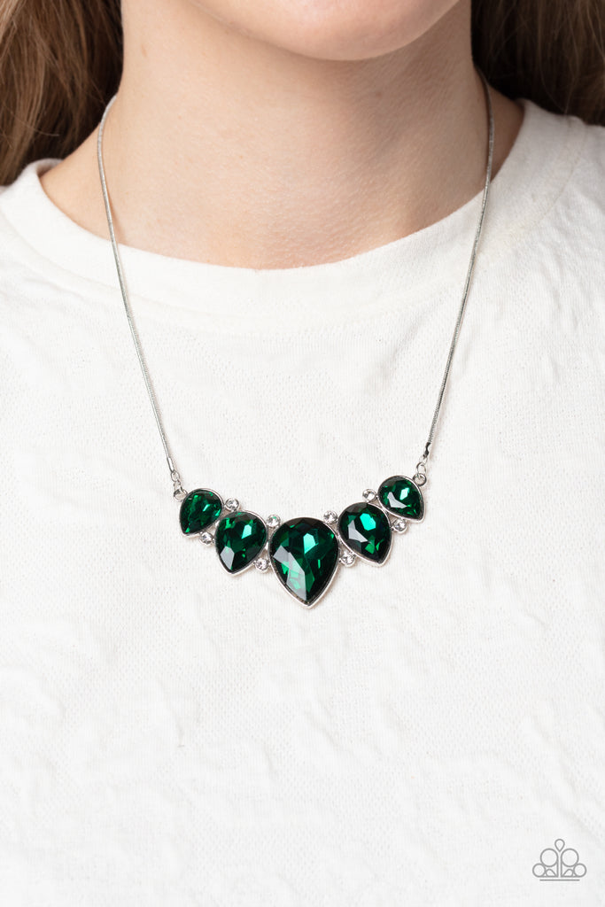Vintage Lisner Green Enamel & Rhinestone Flower Necklace – 24 Wishes  Vintage Jewelry
